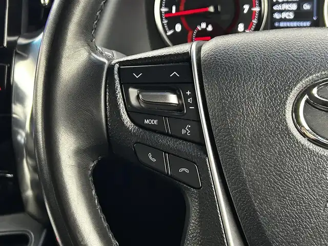 トヨタ アルファード S タイプゴールド 大分県 2020(令2)年 2.7万km ブラック 純正ディスプレイオーディオ/CD/DVDキッド/BT/フルセグ/ETC/バックカメラ/ＡＣ１００Ｖ/電子パーキング/オートホールド/トヨタセーフティーセンス/衝突軽減ブレーキ/レーンキープアシスト/コーナーセンサー/ＢＳＭ/デンジタルインナーミラー/レーダークルーズ/両側パワースライドドア/パワーバクドア/モデリスタエアロ（F/S/R）/フリップダウンモニター/サンルーフ/