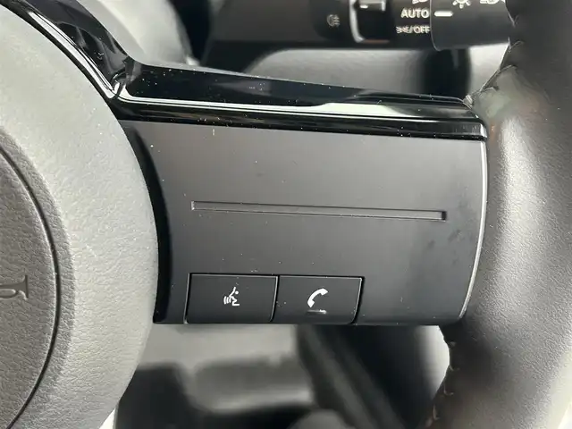 日産 オーラ G FOUR レザーエディション 道央・札幌 2023(令5)年 0.4万km ブリリアントシルバー ・４WD/・ワンオーナー/・カロッツェリア８インチナビ/　CD/DVD/SD/USB/BT/フルセグTV/・アラウンドビューモニター/・インテリジェントルームミラー/・ナビ連動ドライブレコーダー前後/・ビルトインETC/・エマージェンシーブレーキ/・レーンキープアシスト/・後側方車両検知警報（BSW）/・ブラインドスポットモニター（BSM）/・速度標識表示/・電動パーキング/・EVモード/・DRIVEモード/・ブレーキオートホールド/・レザーシート/・D+N席シートヒーター/・ステアリングヒーター/・オートマチックハイビーム/・オートライト/・LEDヘッドライト/・LEDフォグランプ/・ミラーウィンカー/・ドアバイザー/・純正フロアマット/・純正１７インチAW/・プッシュスタート/・スマートキー/・取/保