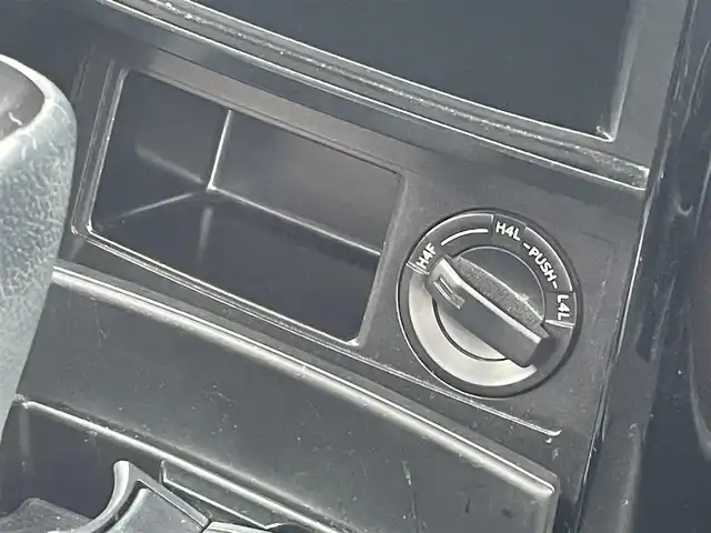 トヨタ ランドクルーザー プラド TXLパッケージ G－フロンティア 栃木県 2017(平29)年 7万km ホワイトパールクリスタルシャイン 【内装】/サンルーフ　/茶革シート　/前席パワーシート　/前席シートヒーター　/アルパイン 8型ナビ/CD/DVD/Blutooth/フルセグTV /バックカメラ　/アルパインフリップダウンモニター　/電動格納サードシート　/ドライブレコーダー/【外装】/モデリスタエアロ　/純正18インチアルミホイール　/サイドバイザー　