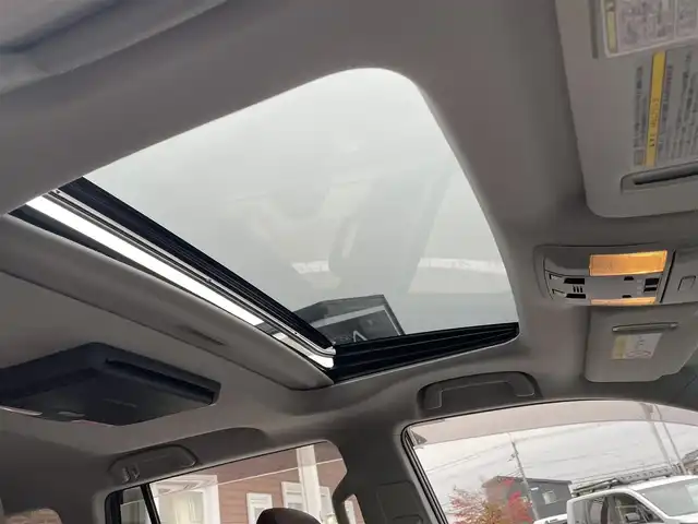 トヨタ ランドクルーザー プラド TXLパッケージ G－フロンティア 栃木県 2017(平29)年 7万km ホワイトパールクリスタルシャイン 【内装】/サンルーフ　/茶革シート　/前席パワーシート　/前席シートヒーター　/アルパイン 8型ナビ/CD/DVD/Blutooth/フルセグTV /バックカメラ　/アルパインフリップダウンモニター　/電動格納サードシート　/ドライブレコーダー/【外装】/モデリスタエアロ　/純正18インチアルミホイール　/サイドバイザー　