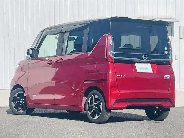 日産 ルークス ハイウェイスター X 熊本県 2020(令2)年 2.1万km スパークリングレッド/ブラック ・純正ナビ/・AM/FM/CD/DVD/BT/SD/・フルセグTV/・全方位カメラ/360°セーフティアシスト/・インテリジェント エマージェンシーブレーキ/・前方衝突予測警報/・踏み間違い衝突防止アシスト/・車線逸脱防止支援システ・/・ふらつき警報/・ハイビームアシス/・標識検知機能/ステアリングスイッチ/・ハンズフリー通話/両側パワースライドドア/フォグライト/サーキュレーター/サンシェード/布シート/ビルトインETC/前方ドライブレコーダー/純正フロアマット/ドアバイザー/プッシュスタート/・スマートキー/ウィンカーミラー
