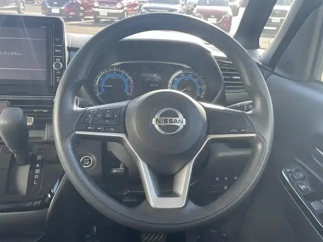 日産 ルークス ハイウェイスター X 熊本県 2020(令2)年 2.1万km スパークリングレッド/ブラック ・純正ナビ/・AM/FM/CD/DVD/BT/SD/・フルセグTV/・全方位カメラ/360°セーフティアシスト/・インテリジェント エマージェンシーブレーキ/・前方衝突予測警報/・踏み間違い衝突防止アシスト/・車線逸脱防止支援システ・/・ふらつき警報/・ハイビームアシス/・標識検知機能/ステアリングスイッチ/・ハンズフリー通話/両側パワースライドドア/フォグライト/サーキュレーター/サンシェード/布シート/ビルトインETC/前方ドライブレコーダー/純正フロアマット/ドアバイザー/プッシュスタート/・スマートキー/ウィンカーミラー