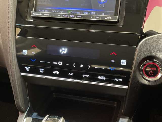 ホンダ シャトル ハイブリッド X ホンダセンシング 埼玉県 2017(平29)年 2.8万km ルナシルバーM ホンダセンシング/社外ナビ/　　CD/DVD/BD/BT/フルセグTV/バックカメラ/アダプティブクルーズコントロール/LEDオートライト/ハーフレザーシート/シートヒーター/パドルシフト/ETC/禁煙車