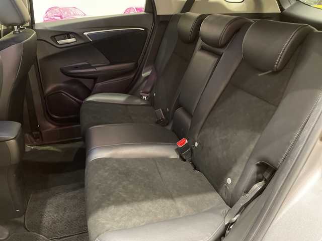 ホンダ シャトル ハイブリッド X ホンダセンシング 埼玉県 2017(平29)年 2.8万km ルナシルバーM ホンダセンシング/社外ナビ/　　CD/DVD/BD/BT/フルセグTV/バックカメラ/アダプティブクルーズコントロール/LEDオートライト/ハーフレザーシート/シートヒーター/パドルシフト/ETC/禁煙車