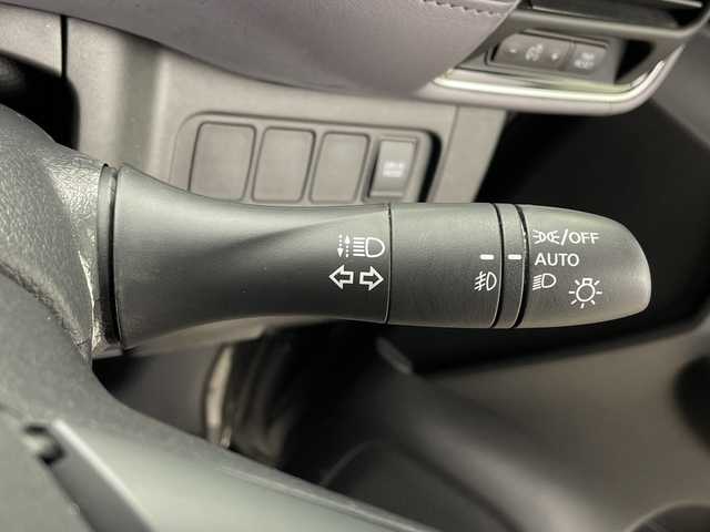 日産 セレナ e－パワー ハイウェイスター V 鹿児島県 2022(令4)年 2.8万km ダークメタルグレー ワンオーナー/純正ナビ/(BT/CD/DVD/AM/FM/フルセグTV)/アラウンドビューモニター/ドライブレコーダー/デジタルインナーミラー/両側パワースライドドア/プロパイロット/エマージェンシーブレーキ/ETC/前後コーナーセンサー/ブラインドスポットモニター/電動パーキングブレーキ/ステアリングリモコン/LEDヘッドライト/オートホールド/純正15インチアルミホイール/純正フロアマット/アイドリングストップ/保証書/取扱説明書