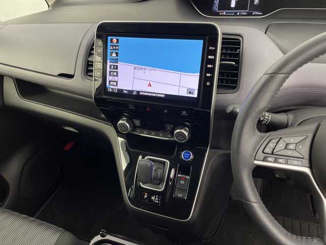 日産 セレナ e－パワー ハイウェイスター V 鹿児島県 2022(令4)年 2.8万km ダークメタルグレー ワンオーナー/純正ナビ/(BT/CD/DVD/AM/FM/フルセグTV)/アラウンドビューモニター/ドライブレコーダー/デジタルインナーミラー/両側パワースライドドア/プロパイロット/エマージェンシーブレーキ/ETC/前後コーナーセンサー/ブラインドスポットモニター/電動パーキングブレーキ/ステアリングリモコン/LEDヘッドライト/オートホールド/純正15インチアルミホイール/純正フロアマット/アイドリングストップ/保証書/取扱説明書