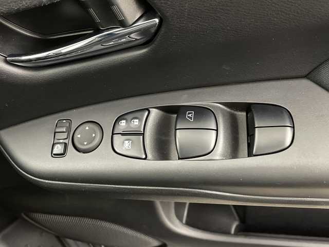 日産 セレナ e－パワー ハイウェイスター V 鹿児島県 2022(令4)年 2.8万km ダークメタルグレー ワンオーナー/純正ナビ/(BT/CD/DVD/AM/FM/フルセグTV)/アラウンドビューモニター/ドライブレコーダー/デジタルインナーミラー/両側パワースライドドア/プロパイロット/エマージェンシーブレーキ/ETC/前後コーナーセンサー/ブラインドスポットモニター/電動パーキングブレーキ/ステアリングリモコン/LEDヘッドライト/オートホールド/純正15インチアルミホイール/純正フロアマット/アイドリングストップ/保証書/取扱説明書