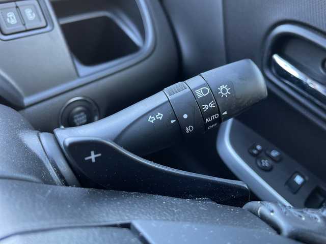 スズキ ソリオ バンディット HV MV 富山県 2020(令2)年 6.2万km ピュアホワイトP 社外ナビ（KENWOOD）/【CD/DVD/フルセグTV/BT/iPod】/両側パワースライドドア/ワンオーナー/クルーズコントロール/コーナーセンサー/パドルシフト/純正アルミホイール/電動格納ミラー/シートヒーター/スマートキー/アイドリングストップ/ETC/プッシュスタート/純正フロアマット/横滑り防止装置/盗難防止装置/レーンキープアシスト/オートマチックハイビーム