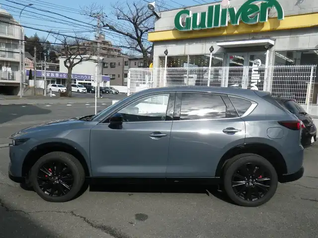 マツダ ＣＸ－５ 25S スポーツアピアランス 神奈川県 2023(令5)年 0.9万km ポリメタルグレーM ワンオーナー/登録時8256km/純正SDナビ　フルセグTV/（Bluetooth/USBx2）/360°ビューモニター/前後パーキングソナー/純正前後ドライブレコーダー（ナビ連動）/黒革シート/前席パワーシート（運転席メモリー付）/全席シートヒーター/ステアリングヒーター/ハンズフリーパワーバックドア/インテリジェントドライブセレクト/アドバンストスマートシティブレーキサポート/後退時スマートブレーキサポート/誤発進抑制制御/スマートブレーキサポート/レーダークルーズコントロール/クルージングトラフィックサポート/ブラインドスポット/車線逸脱警報/レーンキープアシスト/ドライバーアテンションアラート/アダプティブLEDヘッドランプ/ワイヤレス充電器/リアシート用充電USB/ETC（2.0）/パドルシフト/アイストップ/電動オート格納ミラー/アドバンストキーx2/取説書/保証書/点検記録（全てマツダディーラーで実施）/　R6/1  R6/7