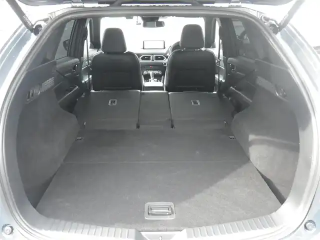 マツダ ＣＸ－５ 25S スポーツアピアランス 神奈川県 2023(令5)年 0.9万km ポリメタルグレーM ワンオーナー/登録時8256km/純正SDナビ　フルセグTV/（Bluetooth/USBx2）/360°ビューモニター/前後パーキングソナー/純正前後ドライブレコーダー（ナビ連動）/黒革シート/前席パワーシート（運転席メモリー付）/全席シートヒーター/ステアリングヒーター/ハンズフリーパワーバックドア/インテリジェントドライブセレクト/アドバンストスマートシティブレーキサポート/後退時スマートブレーキサポート/誤発進抑制制御/スマートブレーキサポート/レーダークルーズコントロール/クルージングトラフィックサポート/ブラインドスポット/車線逸脱警報/レーンキープアシスト/ドライバーアテンションアラート/アダプティブLEDヘッドランプ/ワイヤレス充電器/リアシート用充電USB/ETC（2.0）/パドルシフト/アイストップ/電動オート格納ミラー/アドバンストキーx2/取説書/保証書/点検記録（全てマツダディーラーで実施）/　R6/1  R6/7
