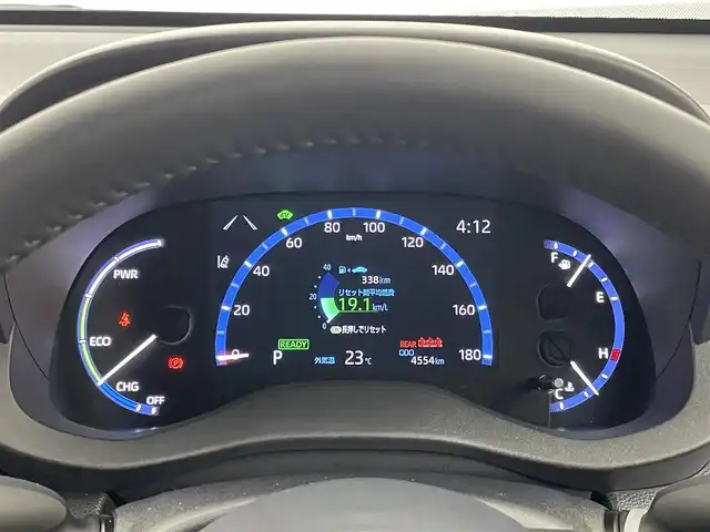 トヨタ ヤリスクロス ハイブリッド Z アドベンチャー 埼玉県 2023(令5)年 0.5万km ベージュ 純正ナビ/(フルセグTV/BT/USB/Miracast)/バックカメラ/プリクラッシュセーフティ/レーンディパーチャーアラート/クリアランスソナー/パーキングセンサー/リアシートリマインダー/標識認識表示/先行車発進告知/後退時速度抑制サポート/ふらつき防止/レーダークルーズコントロール/ビルトインETC(2.0)/シートヒーター(D＋N席)/パワーシート/ステアリングヒーター/オートエアコン(ナノイーX)/革巻きステアリング/ステアリングスイッチ/ドライブセレクト/オートライト/オートマチックハイビーム/オートホールド/ルーフレール/プッシュスタート＆スマートキ/ウインカー付き電動格納ミラー/LEDヘッドライト/フォグランプ/ドアバイザー/純正フロアマット/純正18インチAW