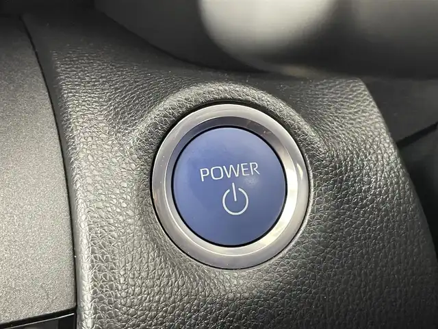 トヨタ ヤリスクロス ハイブリッド Z アドベンチャー 埼玉県 2023(令5)年 0.5万km ベージュ 純正ナビ/(フルセグTV/BT/USB/Miracast)/バックカメラ/プリクラッシュセーフティ/レーンディパーチャーアラート/クリアランスソナー/パーキングセンサー/リアシートリマインダー/標識認識表示/先行車発進告知/後退時速度抑制サポート/ふらつき防止/レーダークルーズコントロール/ビルトインETC(2.0)/シートヒーター(D＋N席)/パワーシート/ステアリングヒーター/オートエアコン(ナノイーX)/革巻きステアリング/ステアリングスイッチ/ドライブセレクト/オートライト/オートマチックハイビーム/オートホールド/ルーフレール/プッシュスタート＆スマートキ/ウインカー付き電動格納ミラー/LEDヘッドライト/フォグランプ/ドアバイザー/純正フロアマット/純正18インチAW