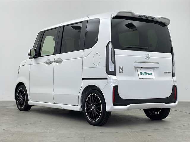 ホンダ Ｎ ＢＯＸ カスタム ターボ コーディネートS 鹿児島県 2023(令5)年 0.5万km プラチナホワイトパール バックカメラ/純正9インチホンダコネクトナビ/Bluetooth/フルセグTV/AM/FM/CD/AppleCarPlay/純正前後ドライブレコーダー/ビルトインETC/アダプティブクルーズコントロール/レザーシート/純正フロアマット/バンティミラー/シートバックテーブル/パドルシフト/D/N席シートヒーター/Type‐A/Type‐C/USBポート/前後コーナーセンサー/純正15インチアルミホイール/オートライト/オートマチックハイビーム/スマートキー/プッシュスタート