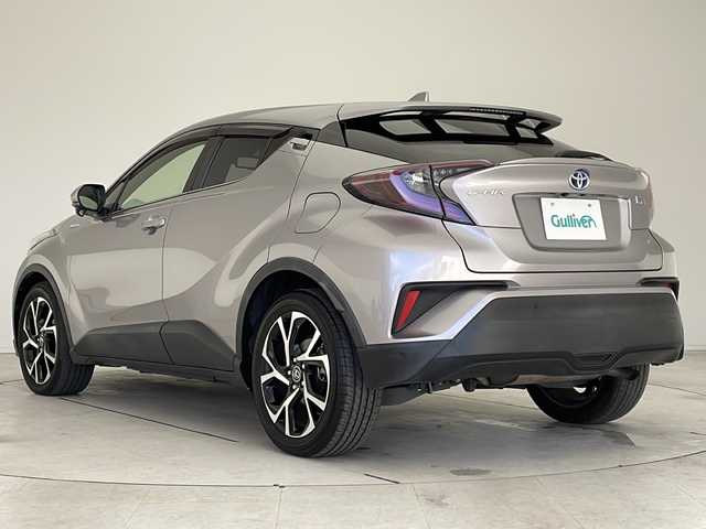 トヨタ Ｃ－ＨＲ G 愛知県 2018(平30)年 4.2万km メタルストリームM 衝突軽減システム/純正9インチSDナビ/レーダークルーズコントロール/シートヒーター/フルセグTV/CD/DVD/Bluetooth/バックカメラ/パワーシート/コーナーセンサー/純正アルミホイール/ETC2.0/ブラインドスポットモニター/LEDヘッドライト/オートマチックハイビーム/ドライブレコーダー/ステアリングスイッチ/スマートキー/プッシュスタート