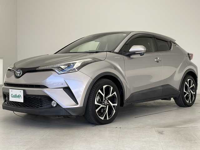 トヨタ Ｃ－ＨＲ G 愛知県 2018(平30)年 4.2万km メタルストリームM 衝突軽減システム/純正9インチSDナビ/レーダークルーズコントロール/シートヒーター/フルセグTV/CD/DVD/Bluetooth/バックカメラ/パワーシート/コーナーセンサー/純正アルミホイール/ETC2.0/ブラインドスポットモニター/LEDヘッドライト/オートマチックハイビーム/ドライブレコーダー/ステアリングスイッチ/スマートキー/プッシュスタート