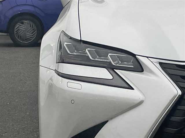 レクサス ＧＳ 300h Iパッケージ 千葉県 2016(平28)年 7.1万km ソニッククォーツ ワンオーナー/純正ナビ/地デジTV/バックカメラ/純正アルミホイール/前後クリアランスソナー/レーダーブレーキサポート/レーダーブレーキサポート/LEDヘッドライト/オートライト/オートマチックハイビーム/パドルシフト/LEDウォッシャー/ステアリングスイッチ/ステアリングヒーター/メモリーシート/レザーシート/シートヒーター（前席）/シートベンチレーション（前席）/電子制御パーキングブレーキ/追従機能付きクルーズコントロール/前方ドライブレコーダー/スペアキー（2本）/横滑り防止装置/保証書/取扱説明書/純正フロアマット