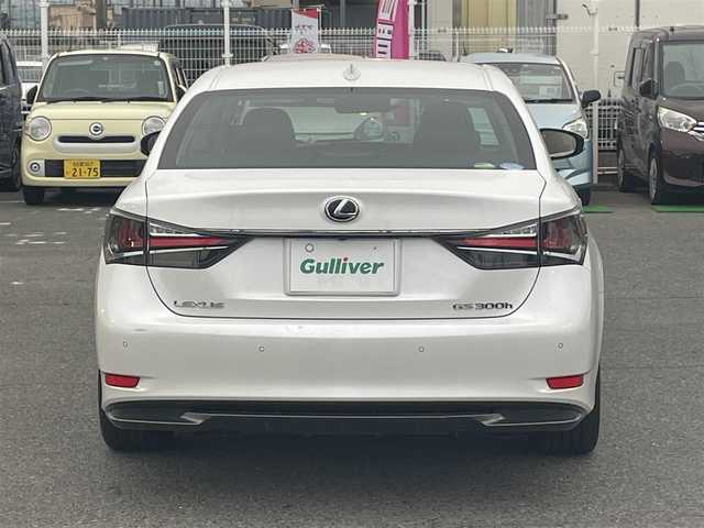 レクサス ＧＳ 300h Iパッケージ 千葉県 2016(平28)年 7.1万km ソニッククォーツ ワンオーナー/純正ナビ/地デジTV/バックカメラ/純正アルミホイール/前後クリアランスソナー/レーダーブレーキサポート/レーダーブレーキサポート/LEDヘッドライト/オートライト/オートマチックハイビーム/パドルシフト/LEDウォッシャー/ステアリングスイッチ/ステアリングヒーター/メモリーシート/レザーシート/シートヒーター（前席）/シートベンチレーション（前席）/電子制御パーキングブレーキ/追従機能付きクルーズコントロール/前方ドライブレコーダー/スペアキー（2本）/横滑り防止装置/保証書/取扱説明書/純正フロアマット
