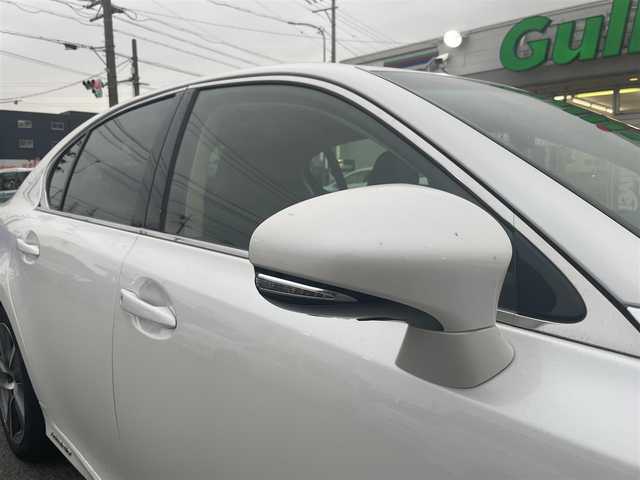 レクサス ＧＳ 300h Iパッケージ 千葉県 2016(平28)年 7.1万km ソニッククォーツ ワンオーナー/純正ナビ/地デジTV/バックカメラ/純正アルミホイール/前後クリアランスソナー/レーダーブレーキサポート/レーダーブレーキサポート/LEDヘッドライト/オートライト/オートマチックハイビーム/パドルシフト/LEDウォッシャー/ステアリングスイッチ/ステアリングヒーター/メモリーシート/レザーシート/シートヒーター（前席）/シートベンチレーション（前席）/電子制御パーキングブレーキ/追従機能付きクルーズコントロール/前方ドライブレコーダー/スペアキー（2本）/横滑り防止装置/保証書/取扱説明書/純正フロアマット