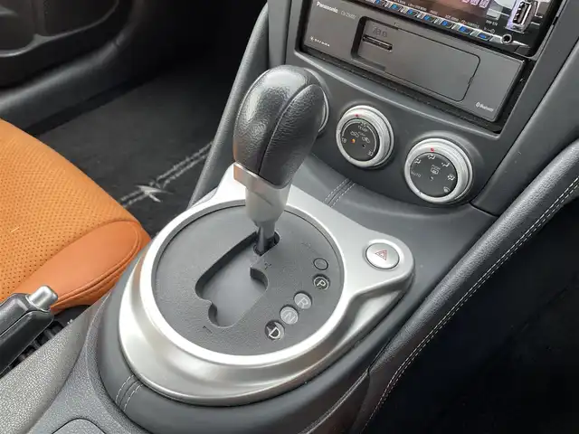 日産 フェアレディ Ｚ バージョンT 青森県 2013(平25)年 2.7万km ダイヤモンドブラック 社外ナビ/　(BT/USB)/フルセグTV/バックカメラ/社外オーディオ/BOSEサウンド/運転席パワーシート/助手席パワーシート/運転席シートヒーター /助手席シートヒーター /革巻きステアリング/パドルシフト/ETC/オートライト/HIDヘッドライト/リアフォグランプ/スペアキー/純正フロアマット/純正18インチアルミホイール/取扱説明書/保証書
