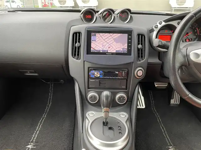 日産 フェアレディ Ｚ バージョンT 青森県 2013(平25)年 2.7万km ダイヤモンドブラック 社外ナビ/　(BT/USB)/フルセグTV/バックカメラ/社外オーディオ/BOSEサウンド/運転席パワーシート/助手席パワーシート/運転席シートヒーター /助手席シートヒーター /革巻きステアリング/パドルシフト/ETC/オートライト/HIDヘッドライト/リアフォグランプ/スペアキー/純正フロアマット/純正18インチアルミホイール/取扱説明書/保証書