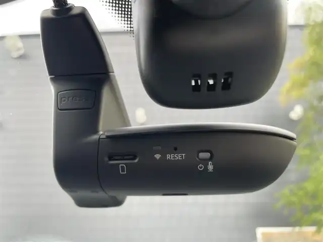 アウディ ＴＴクーペ 40TFSI 滋賀県 2019(令1)年 4.4万km デイトナグレーパールエフェクト Sラインパッケージ/・ヘッドライトウォッシャー/・LEDリヤダイナミックインディケーター/・Sライン18インチAW/・Sラインスポーツサスペンション/・Sライン専用シート(アルカンターラ/レザー)/・4ウェイランバーサポート/・Sラインインテリア/・Sラインエクステリア/マトリクスLEDヘッドライト/・アダプティブライト/コンフォートパッケージ/・シートヒーター(フロント)/・センターアームレスト/・アウディサイドアシスト/・アウディパーキングシステム(フロント/リヤ)/・リヤビューカメラ/・アウディホールドアシスト/バーチャルコックピット/MMIナビゲーション/・CarPlay/USB/BT/フルセグ/ETC2.0/ドラレコ/アドバンストキーシステム/パワーシート/レイン/ライトセンサー/自動防眩ルームミラー/ドライブセレクト/パドルシフト