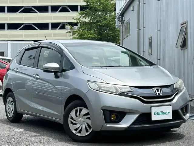 ホンダ フィット 13G Fパッケージ 静岡県 2014(平26)年 8.3万km シルバー ユーザー買取車両/ワンオーナー/バックセンサー/プッシュスタート/アイドリングストップ/横滑り防止/スペアキー