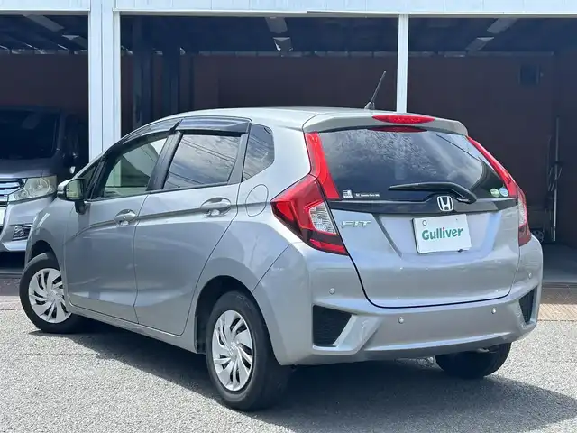 ホンダ フィット 13G Fパッケージ 静岡県 2014(平26)年 8.3万km シルバー ユーザー買取車両/ワンオーナー/バックセンサー/プッシュスタート/アイドリングストップ/横滑り防止/スペアキー