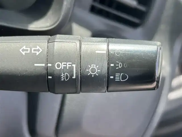 ホンダ フィット 13G Fパッケージ 静岡県 2014(平26)年 8.3万km シルバー ユーザー買取車両/ワンオーナー/バックセンサー/プッシュスタート/アイドリングストップ/横滑り防止/スペアキー