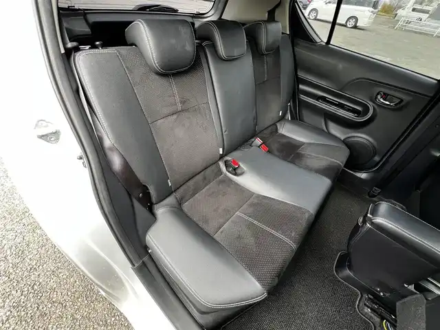 トヨタ アクア G G’s 道央・札幌 2015(平27)年 13.4万km シルバーM 寒冷地仕様/社外メモリーナビ/AM/FM/BT/CD/DVD/SD/フルセグ/横滑り防止装置/バックカメラ/ビルトインETC/ドライブレコーダー/アイドリングストップ/ワイパーデアイサー/ECOMODE/EVMODE/前席シートヒーター/ハーフレザーシート/革巻きステアリング/ステアリングリモコン/プッシュスタート/スマートキー/LEDヘッドライト/オートライト/フォグランプ/電動格納ミラー/ウィンカーミラー/純正フロアマット/ドアバイザー/スペアキー/純正エンジンスターター