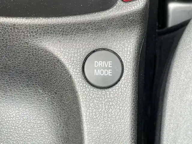 日産 ノート e－パワー ニスモ 愛媛県 2020(令2)年 6万km ダークメタルグレー プッシュスタート/純正メモリナビ（AM/FM/CD/SD/USB/ワンセグTV)/AAC/横滑り防止装置/レーンキープアシスト/純正アルミホイール/コーナーセンサー/オートライト/ニスモ専用シート