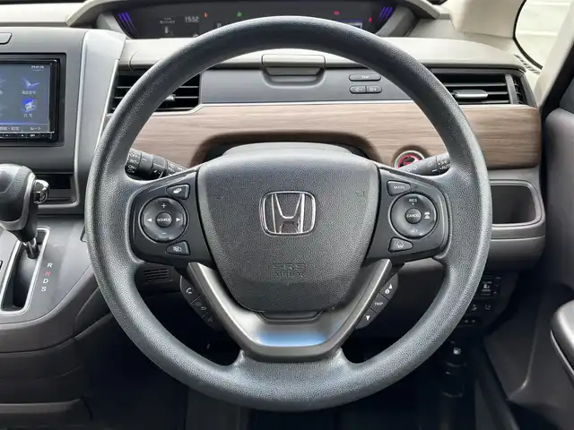 ホンダ フリード G ホンダセンシング 大分県 2020(令2)年 5.4万km スーパープラチナグレーメタリック ・社外SDナビ(CD.DVD.BT.SD)/・バックカメラ/・フルセグテレビ/・ホンダセンシング/・レーダークルーズコントロール/・両側パワースライドドア/・ETC/・ドライブレコーダー/・リアセンサー/・フロアマット