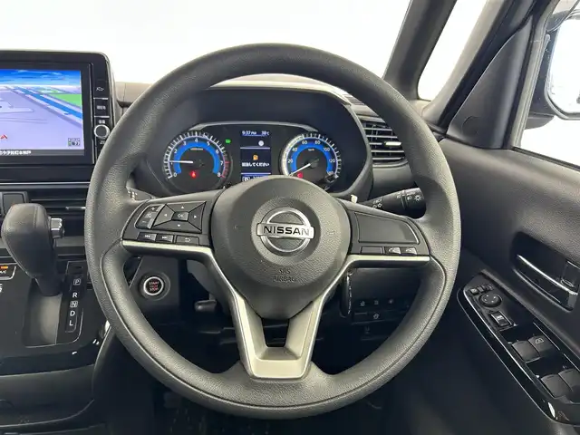 日産 ルークス ハイウェイスター X 愛知県 2022(令4)年 3.5万km パープルⅡ 日産インテリジェントモビリティー/　・インテリジェント FCW（前方衝突予測警報）/　・インテリジェントスマートブレーキ/　・インテリジェントLDW（車線逸脱警報）/　・インテリジェント FCW（前方衝突予測警報）/　・踏み間違い衝突防止アシスト/純正9インチナビ/（Bluetooth/CD/DVD/フルセグTV）/全方位カメラ/両側パワースライドドア/ETC装備/純正LEDライト/ドライブレコーダー/サンシェード/プラズマクラスター技術搭載リヤシーリングファン/後席テーブル/後席USB端子入力/ドアバイザー/純正フロアマット