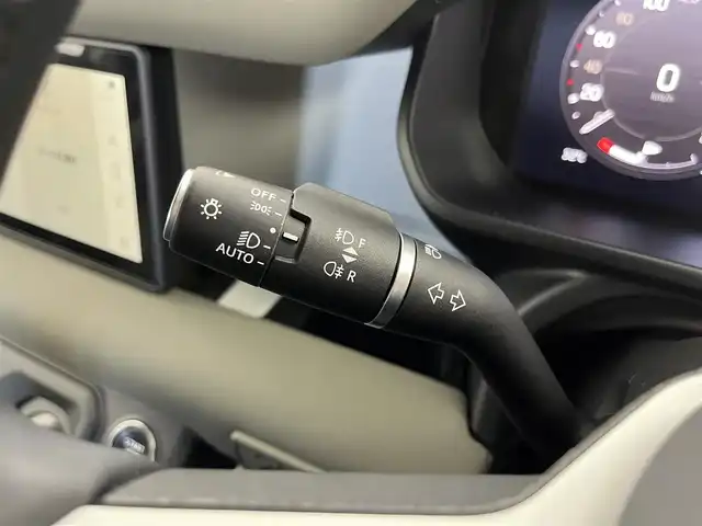 ランドローバー ランドローバー ディフェンダー 110S 愛知県 2023(令5)年 2.6万km 緑Ⅱ 有償カラー【パンゲアグリーン/ホワイトルーフ】/ブラックエクステリアパック/純正ナビ/AppleCarPlay/AndroidAuto/360度モニター/サイドステップ/レザーシート/シートヒーター/デジタルインナーミラー/純正19インチAW