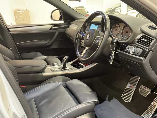 ＢＭＷ Ｘ４ xDrive 28i Mスポーツ 新潟県 2018(平30)年 3.8万km アルピンホワイトⅢ オートスタートストップ/アクティブクルーズコントロール/ダイナミックスタビリティコントロール/追突警告/レーンディパーチャーウォーニング/レーンチェンジウォーニング/パークディスタンスコントロール/バックカメラ/xdrive/cityブレーキ機能付き歩行者警告/Applecarplay/TV/FM/AM/Bluetooth/オートマチックホールド/ECOPRO走行モード/ETC/USBポート/アダプティブヘッドライト/アンビエントライト/アイドリングストップ/プッシュスタート/パドルシフト