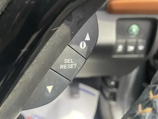 ホンダ ヴェゼル ハイブリッド Z 栃木県 2014(平26)年 14.3万km ミスティックグリーンパール (株)IDOMが運営する【じしゃロン宇都宮店】の自社ローン専用車両になります。こちらは現金またはオートローンご利用時の価格です。自社ローンご希望の方は別途その旨お申付け下さい/社外ナビ/バックカメラ/フルセグ/Ｂｌｕｅｔｏｏｔｈ/ＥＴＣ/クルーズコントロール/パドルシフト/ハーフレザーシート/シートヒーター/ＬＥＤヘッドライト/オートライト/スマートキー