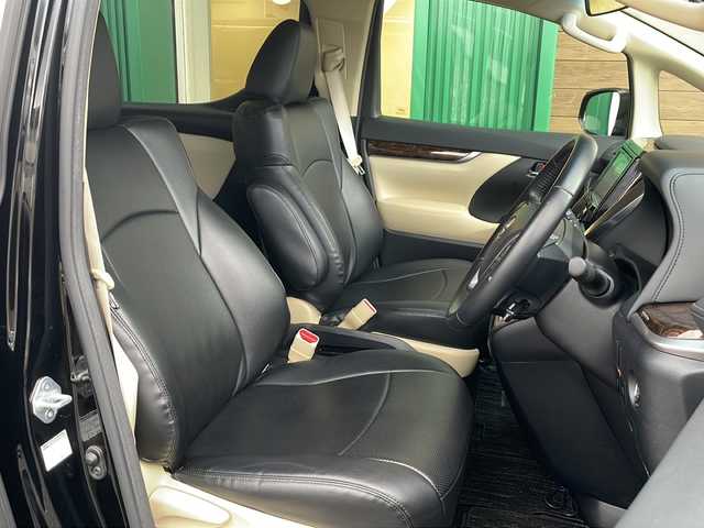 トヨタ ヴェルファイア X 岐阜県 2019(令1)年 3.1万km ブラック 禁煙車/社外9型SDナビ/AM/FM/CD/DVD/BT/HDMI/フルセグTV/バックカメラ/プリクラッシュセーフティ/両側パワースライドドア/LKA/オートライト/オートハイビーム/LEDヘッドライト/フォグランプ/クリアランスソナー /電子パーキングブレーキ/ブレーキホールド/クルーズコントロール/ドライブレコーダー/レザー調シートカバー/スマートキー/プッシュスタート /純正アルミホイール/純正フロアマット/ビルトインETC