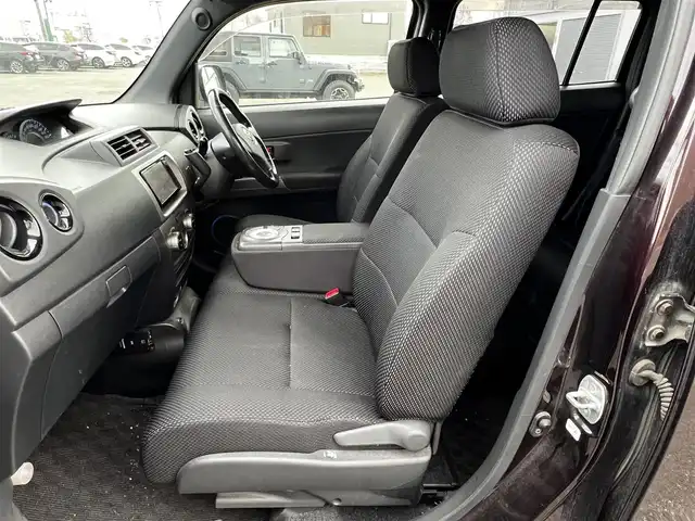 トヨタ ｂＢ Z エアロ Gパッケージ 道央・札幌 2009(平21)年 17.3万km ダークレッドマイカ ４WD/純正HDDナビ/AM/FM/CD/AUX/ワンセグ/ETC/革巻きステアリング/スマートキー/ハロゲンヘッドライト/フォグランプ/ヘッドライトレベライザー/電動格納ミラー/ウィンカーミラー/純正フロアマット/ドアバイザー/社外エンジンスターター