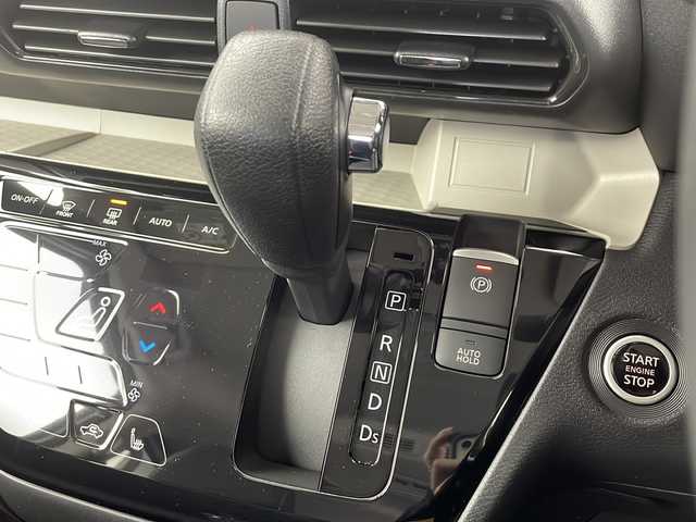 三菱 デリカミニ T プレミアム リミテッド ED 愛知県 2025(令7)年 0.1千km アメジストブラック/シルキーホワイト 未使用車・新車/９型ディスプレイオーディオ/全方位カメラ/Bluetooth・AppleCarPlay・AndroidAuto・USB/ルーフレール/ファブリック＆合皮シート/前席シートヒーター/純正フロアマット/ヒルディセントコントロール/ヒルスタートアシスト/アイドリングストップ/ACC/車線維持支援/車線逸脱警報/先行車発進告知/LEDヘッドライト/オートライト/オートマチックハイビーム/革巻きステアリング/ステアリングスイッチ/パドルシフト/電子パーキングブレーキ/オートホールド/スマートキー/プッシュスタート/スペアキー/新車保証書・取扱説明書