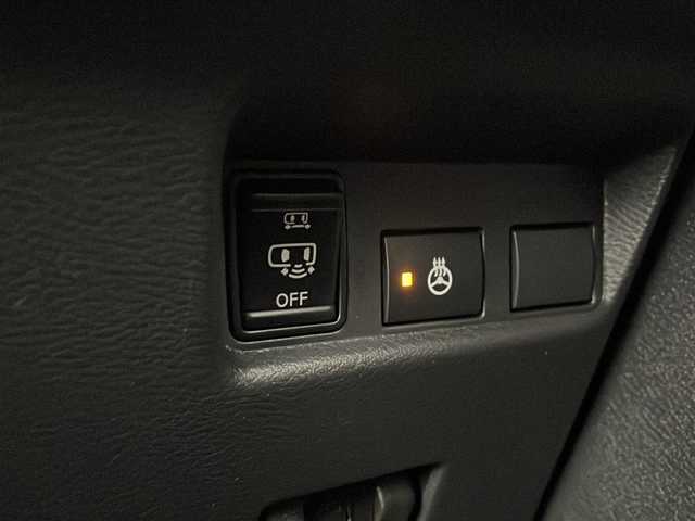 三菱 デリカミニ T プレミアム リミテッド ED 愛知県 2025(令7)年 0.1千km アメジストブラック/シルキーホワイト 未使用車・新車/９型ディスプレイオーディオ/全方位カメラ/Bluetooth・AppleCarPlay・AndroidAuto・USB/ルーフレール/ファブリック＆合皮シート/前席シートヒーター/純正フロアマット/ヒルディセントコントロール/ヒルスタートアシスト/アイドリングストップ/ACC/車線維持支援/車線逸脱警報/先行車発進告知/LEDヘッドライト/オートライト/オートマチックハイビーム/革巻きステアリング/ステアリングスイッチ/パドルシフト/電子パーキングブレーキ/オートホールド/スマートキー/プッシュスタート/スペアキー/新車保証書・取扱説明書