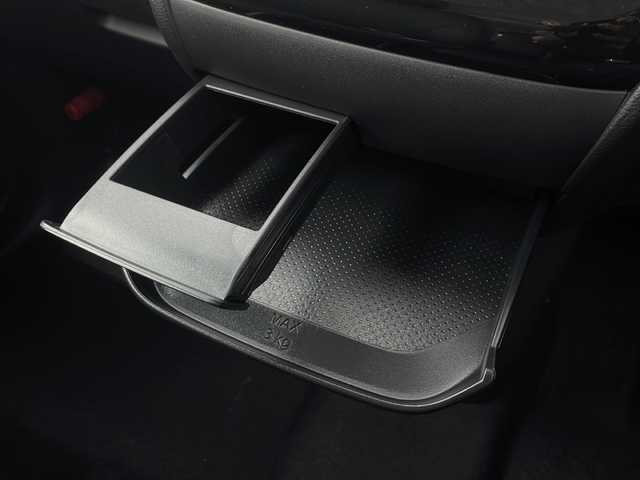 三菱 デリカミニ T プレミアム リミテッド ED 愛知県 2025(令7)年 0.1千km アメジストブラック/シルキーホワイト 未使用車・新車/９型ディスプレイオーディオ/全方位カメラ/Bluetooth・AppleCarPlay・AndroidAuto・USB/ルーフレール/ファブリック＆合皮シート/前席シートヒーター/純正フロアマット/ヒルディセントコントロール/ヒルスタートアシスト/アイドリングストップ/ACC/車線維持支援/車線逸脱警報/先行車発進告知/LEDヘッドライト/オートライト/オートマチックハイビーム/革巻きステアリング/ステアリングスイッチ/パドルシフト/電子パーキングブレーキ/オートホールド/スマートキー/プッシュスタート/スペアキー/新車保証書・取扱説明書