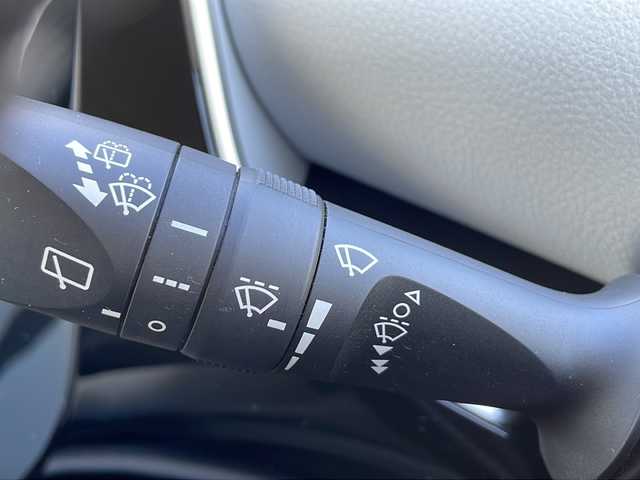 トヨタ プリウス S ツーリングセレクション 岩手県 2016(平28)年 6.6万km スティールブロンドM 寒冷地仕様　純正ＳＤナビ　フルセグテレビ　バックカメラ　レーダークルーズ　レーンキープアシスト　衝突被害軽減システム　横滑り防止装置　オートライト　フォグランプ　アイドリングストップ　ビルドインＥＴＣ