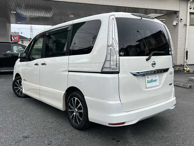 日産 セレナ ハイウェイスター Sハイブリッド 埼玉県 2014(平26)年 12.6万km ブリリアントホワイトパール エマージェンシーブレーキ/社外ナビ/　　CD/DVD/iPod/フルセグTV/バックカメラ/左側パワースライドドア/クルーズコントロール/HIDオートライト/アイドリングストップ/USBポート/ETC
