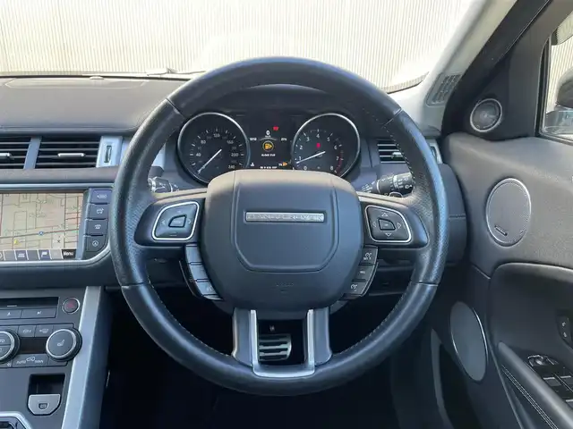 ランドローバー レンジローバーイヴォーク HSEダイナミック 道東・釧路十勝 2016(平28)年 2.6万km 白 ４WD/MEDIANプレミアムサウンド/パノラマガラスルーフ/純正HDDナビ/ CD/DVD/BT/USB/サラウンドビューカメラ/社外ETC/衝突回避ブレーキ/レーンキーピングアシスト/クルーズコントロール/パークディスタンスコントロール/レザーシート/フロントパワーシート/フロントシートヒーティング/ステアリングヒーター/アダプティプLEDヘッドライト/純正20インチAW/純正フロアマット/保証書