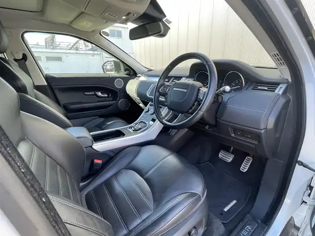 ランドローバー レンジローバーイヴォーク HSEダイナミック 道東・釧路十勝 2016(平28)年 2.6万km 白 ４WD/MEDIANプレミアムサウンド/パノラマガラスルーフ/純正HDDナビ/ CD/DVD/BT/USB/サラウンドビューカメラ/社外ETC/衝突回避ブレーキ/レーンキーピングアシスト/クルーズコントロール/パークディスタンスコントロール/レザーシート/フロントパワーシート/フロントシートヒーティング/ステアリングヒーター/アダプティプLEDヘッドライト/純正20インチAW/純正フロアマット/保証書