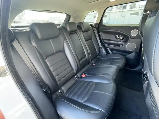 ランドローバー レンジローバーイヴォーク HSEダイナミック 道東・釧路十勝 2016(平28)年 2.6万km 白 ４WD/MEDIANプレミアムサウンド/パノラマガラスルーフ/純正HDDナビ/ CD/DVD/BT/USB/サラウンドビューカメラ/社外ETC/衝突回避ブレーキ/レーンキーピングアシスト/クルーズコントロール/パークディスタンスコントロール/レザーシート/フロントパワーシート/フロントシートヒーティング/ステアリングヒーター/アダプティプLEDヘッドライト/純正20インチAW/純正フロアマット/保証書