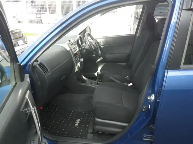 トヨタ ラッシュ G 神奈川県 2006(平18)年 9.3万km ブルーマイカM 4WD/マニュアル/純正CD/CSオーディオ/スマートキー/スペアキー/ETC/フォグランプ/背面タイヤハードカバー/取説書/保証書/点検記録（全てトヨタディーラーで実施）/　R5/1  R7/1