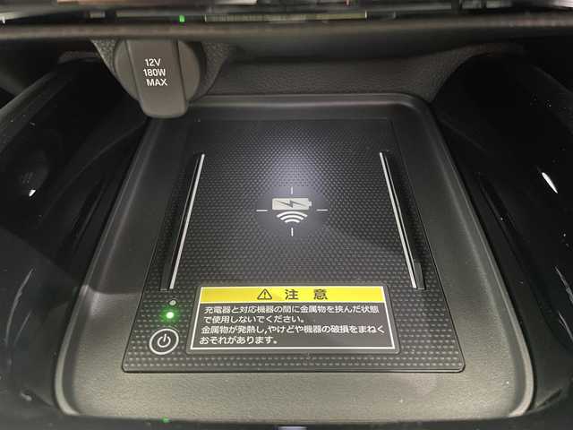 ホンダ ヴェゼル ハイブリッド e:HEV Z 鹿児島県 2025(令7)年 0.1千km プラチナホワイトパール 登録未使用車/バックカメラ/Honda CONNECTディスプレー/　・Bluetooth接続/　・AppleCarplay/　・AndroidAuto/　・フルセグTV/ブラインドスポットモニター/ETC2.0車載器/ワイヤレス充電器/電動格納ミラー/本革巻きステアリング/電動パーキングブレーキ/ブレーキホールド/Honda SENSING/　・前方後方誤発進抑制/　・先行車発進お知らせ
