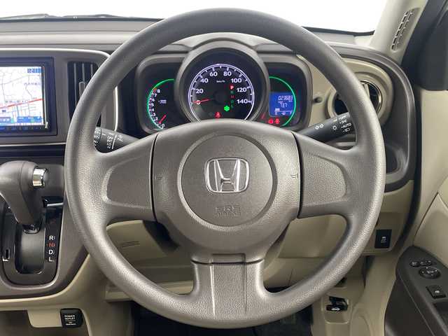 ホンダ Ｎ ＯＮＥ G 埼玉県 2014(平26)年 2.4万km プレミアムホワイトパール 社外ナビ/　(CD/DVD/iPod/USB/FM/AM)/ワンセグテレビ/バックカメラ/プッシュスタート/オートライト/キセノンライト/純正フロアマット