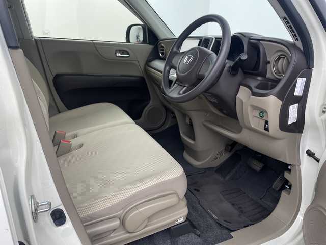 ホンダ Ｎ ＯＮＥ G 埼玉県 2014(平26)年 2.4万km プレミアムホワイトパール 社外ナビ/　(CD/DVD/iPod/USB/FM/AM)/ワンセグテレビ/バックカメラ/プッシュスタート/オートライト/キセノンライト/純正フロアマット