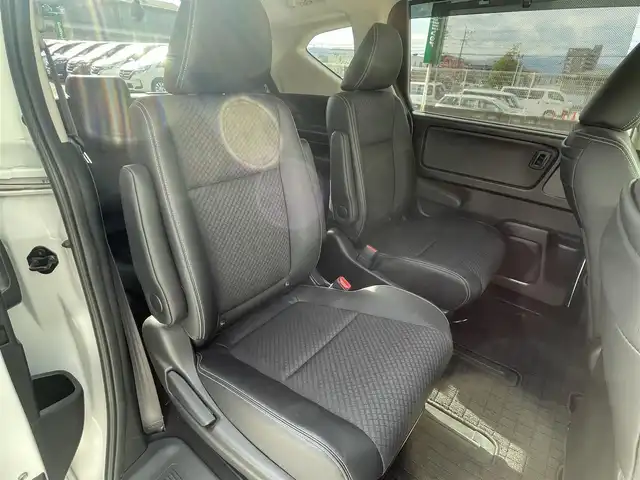 ホンダ フリード ハイブリット G ホンダセンシング 福岡県 2020(令2)年 1.7万km プラチナホワイトパール 純正7型SDナビ(フルセグTV/CD/DVD/BT)/バックカメラ/ホンダセンシング/コーナーセンサー(後方)/両側パワスラ/レーダークルコン/前後ドラレコ/ETC/シートヒーター/純正LEDヘッドライト/純正15インチアルミホイール/純正フロアマット/USBポート/スマートキー/プッシュスタート